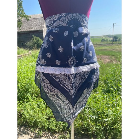 Vintage Blue Bandanna Half Apron Western Farmhouse - Picture 6 of 16